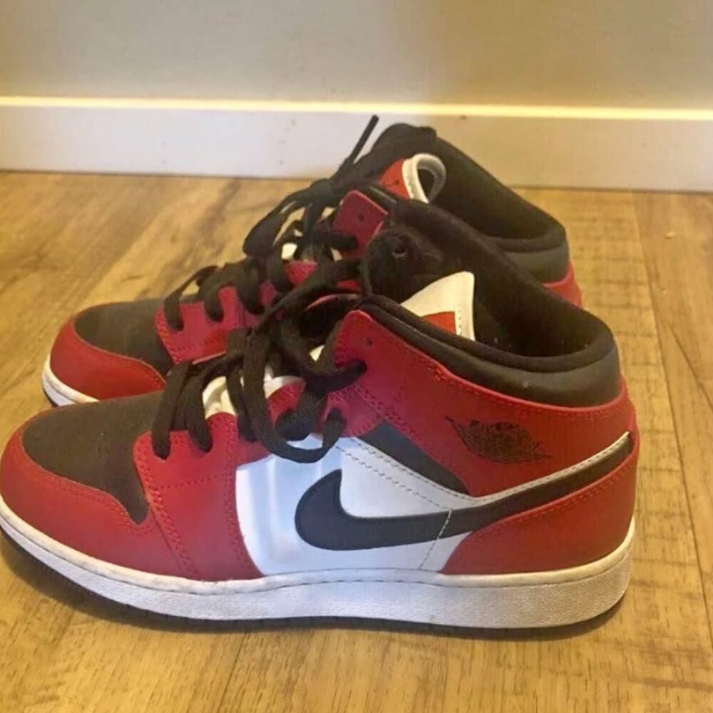 Jordan 1 - Picture 4 of 4
